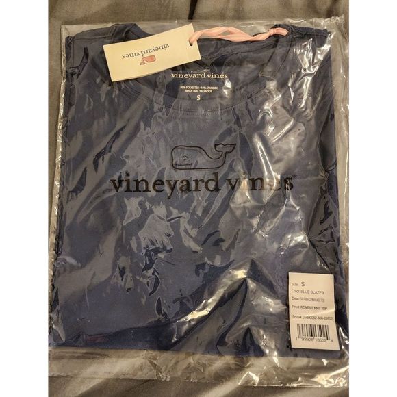 Men ’s  Vineyard Vines tee Large NWT - Picture 3 of 3